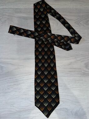 JHANE BARNES vintage Men's Black Tie with Brown and Cream Leaf Pattern